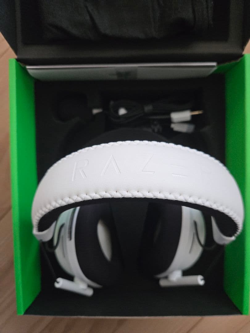 Razer BLACKSHARK V2 PRO ホワイト