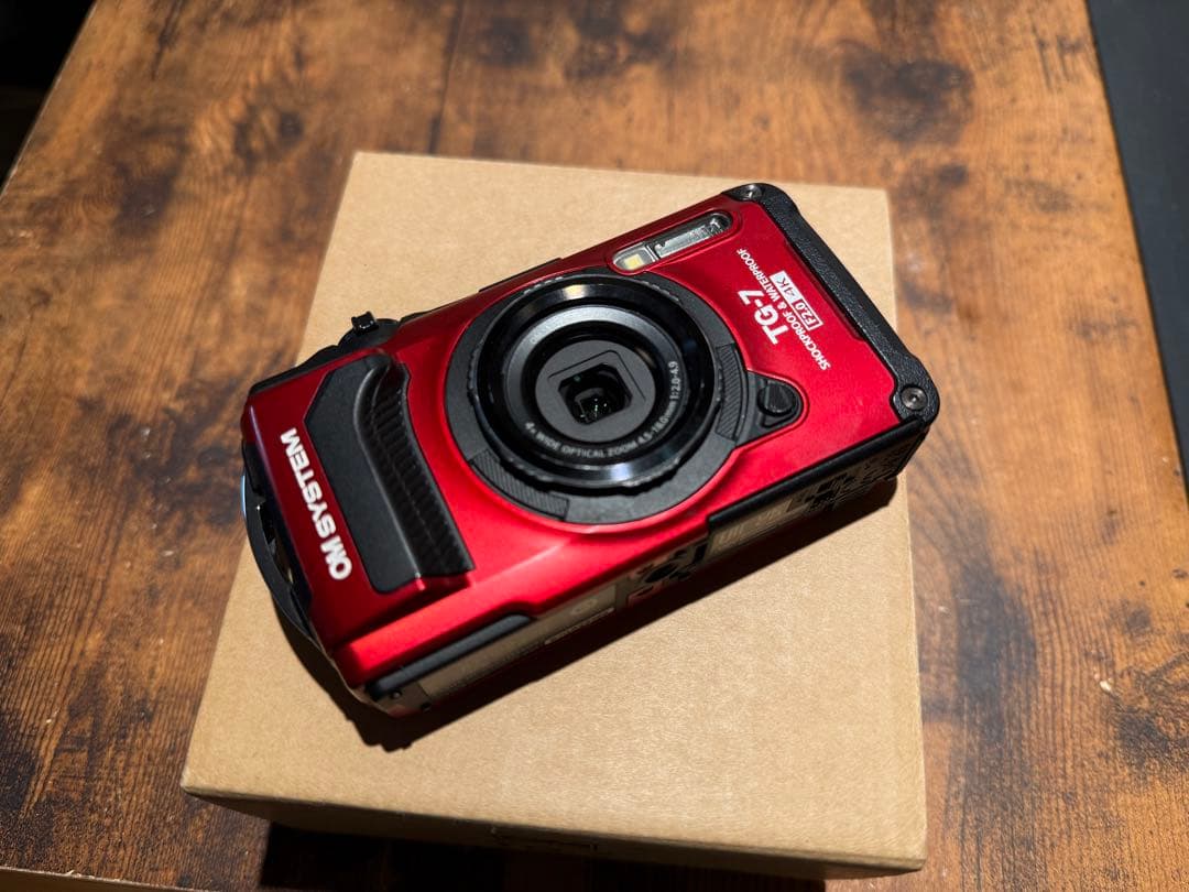 ほぼ新品　オリンパス　tg-7