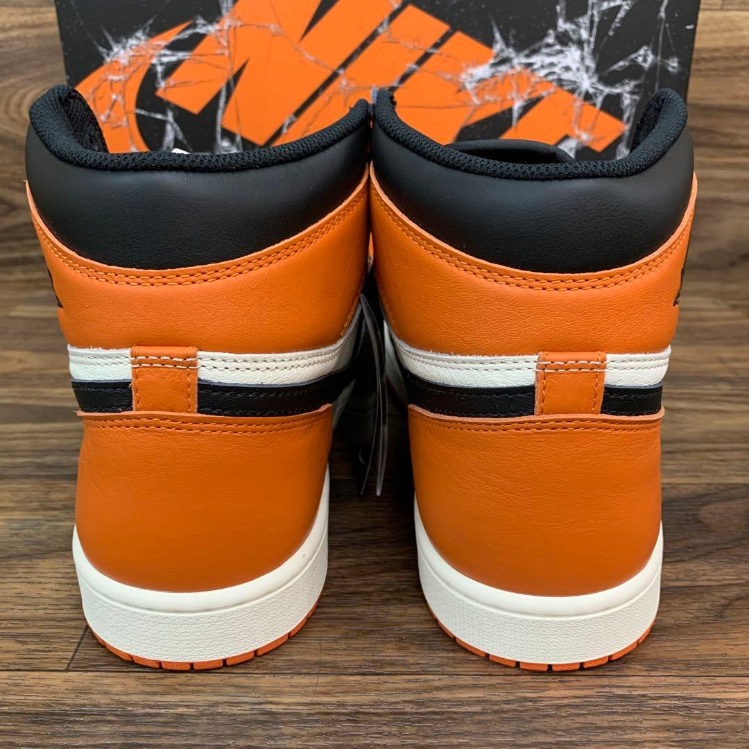 未使用 Nike Air Jordan 1 Retro High OG