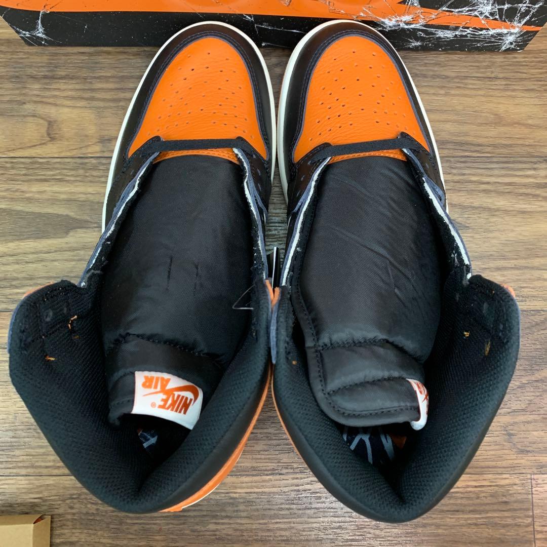 未使用 Nike Air Jordan 1 Retro High OG