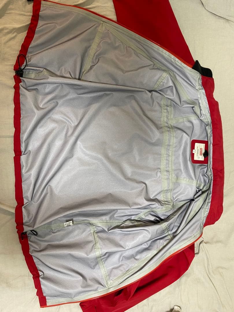 SUPREME (シュプリーム) 17AW テープドシーム ジャケット レッド