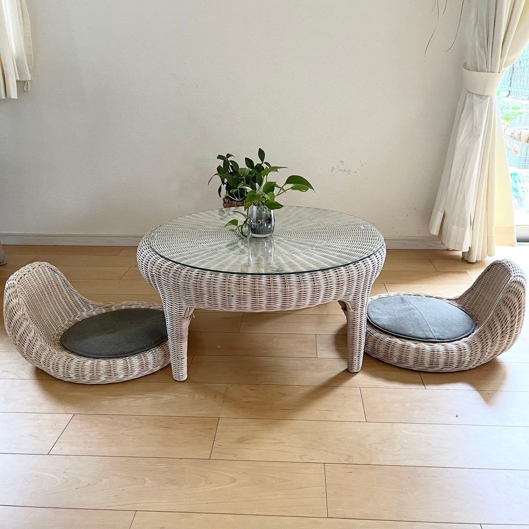 【引き取り埼玉南東部】円形ガラステーブルとラタン椅子セットチェリー ３点セット