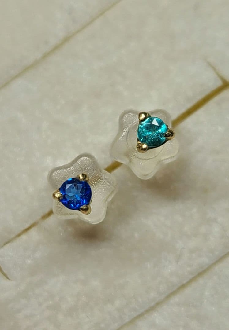 美しいネオン達!!★アウイナイト&バターリャパライバトルマリン18Kピアス★