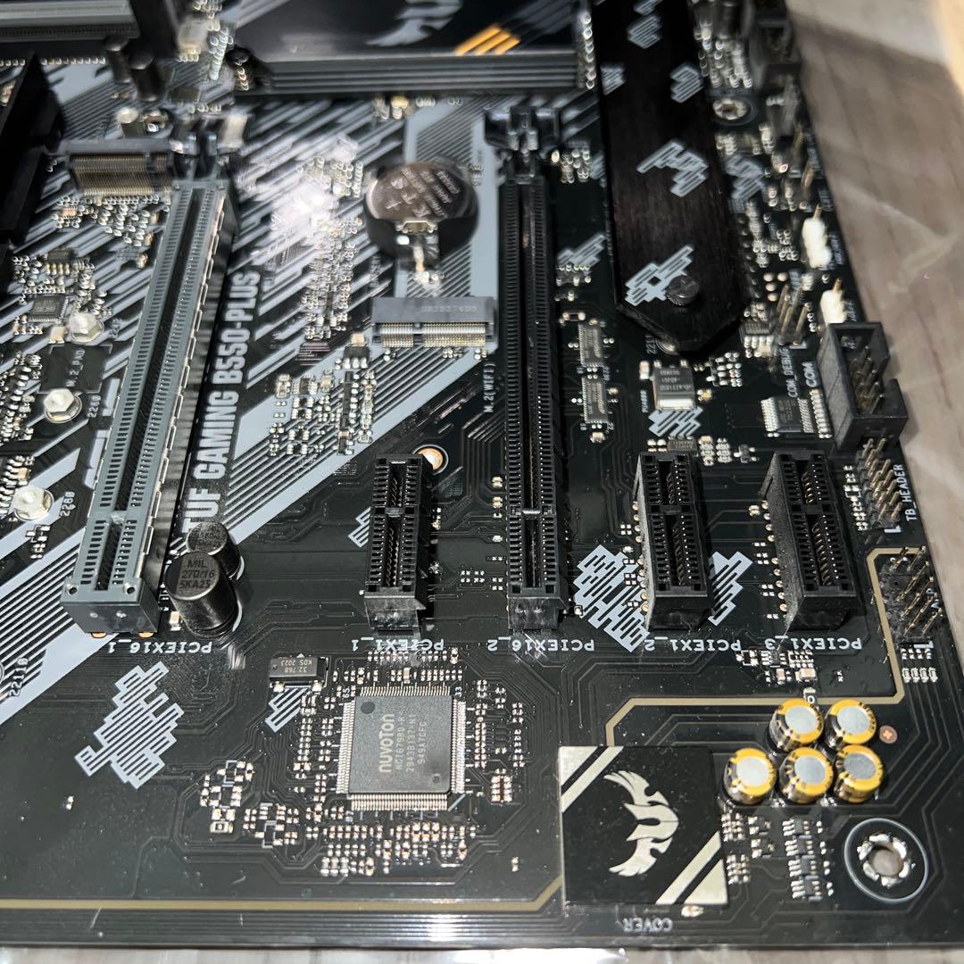 ASUS TUF Gaming B550-PLUS マザーボード