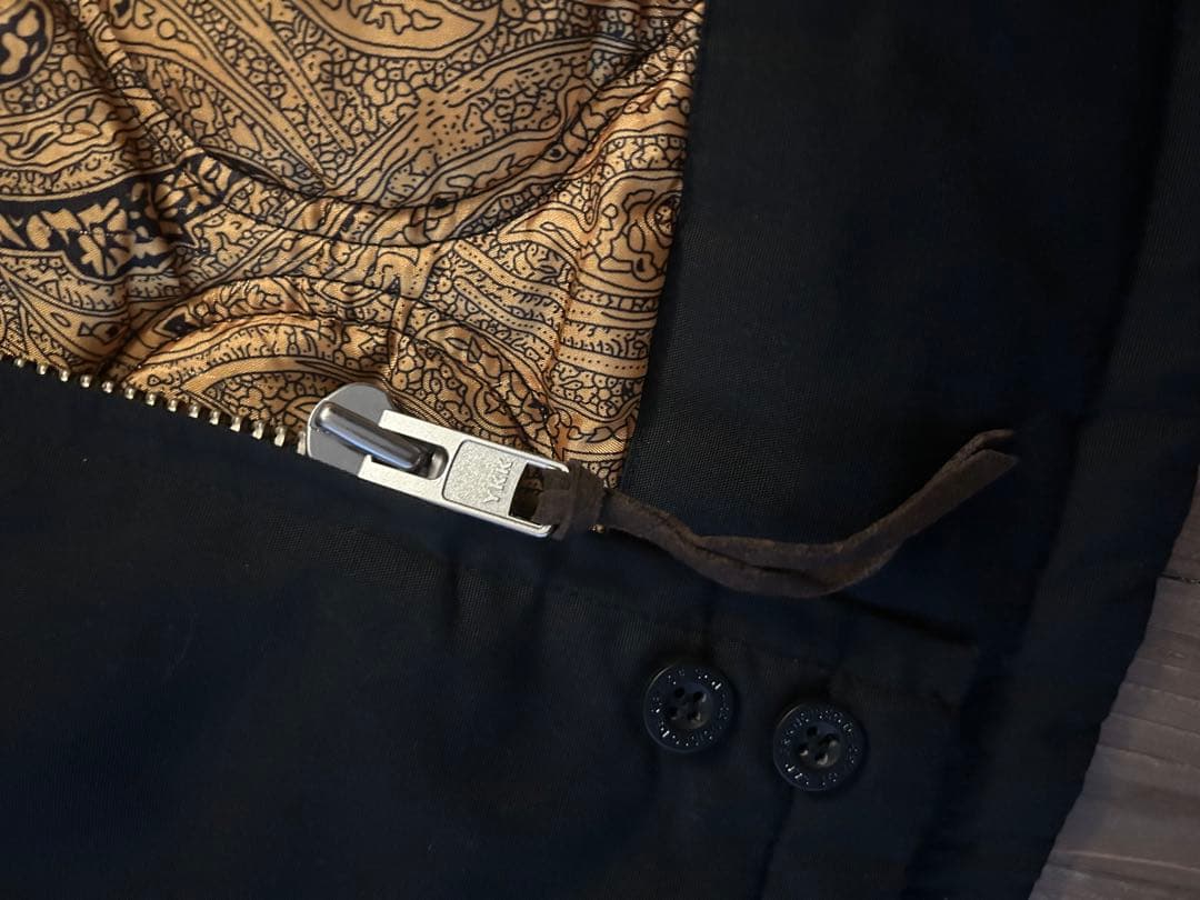 ダービーオブサンフランシスコ ブラック ダービーベスト ゴールド裏地