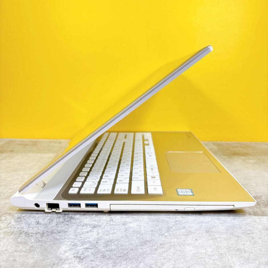 おしゃれゴールド❣新品SSDで快適✨ブルーレイ フルHD 薄型 カメラWin11