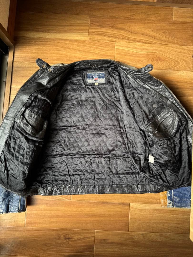 レーシングジャケットRed Bull 革ジャン