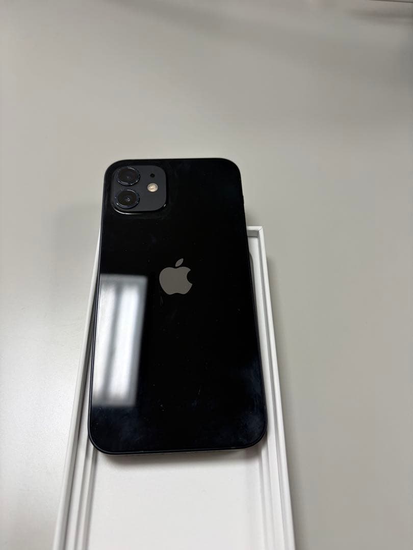 Apple iPhone 12 ブラック 本体 元箱付き