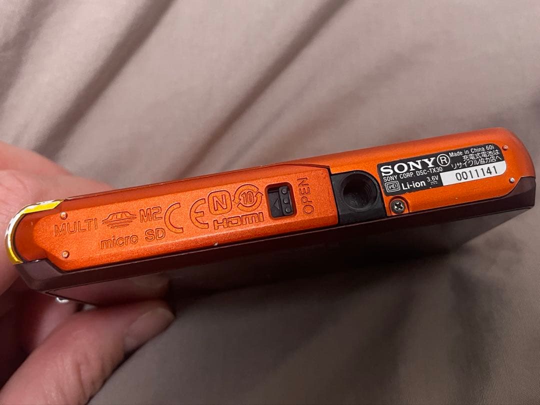 SONY Cyber-shot オレンジ