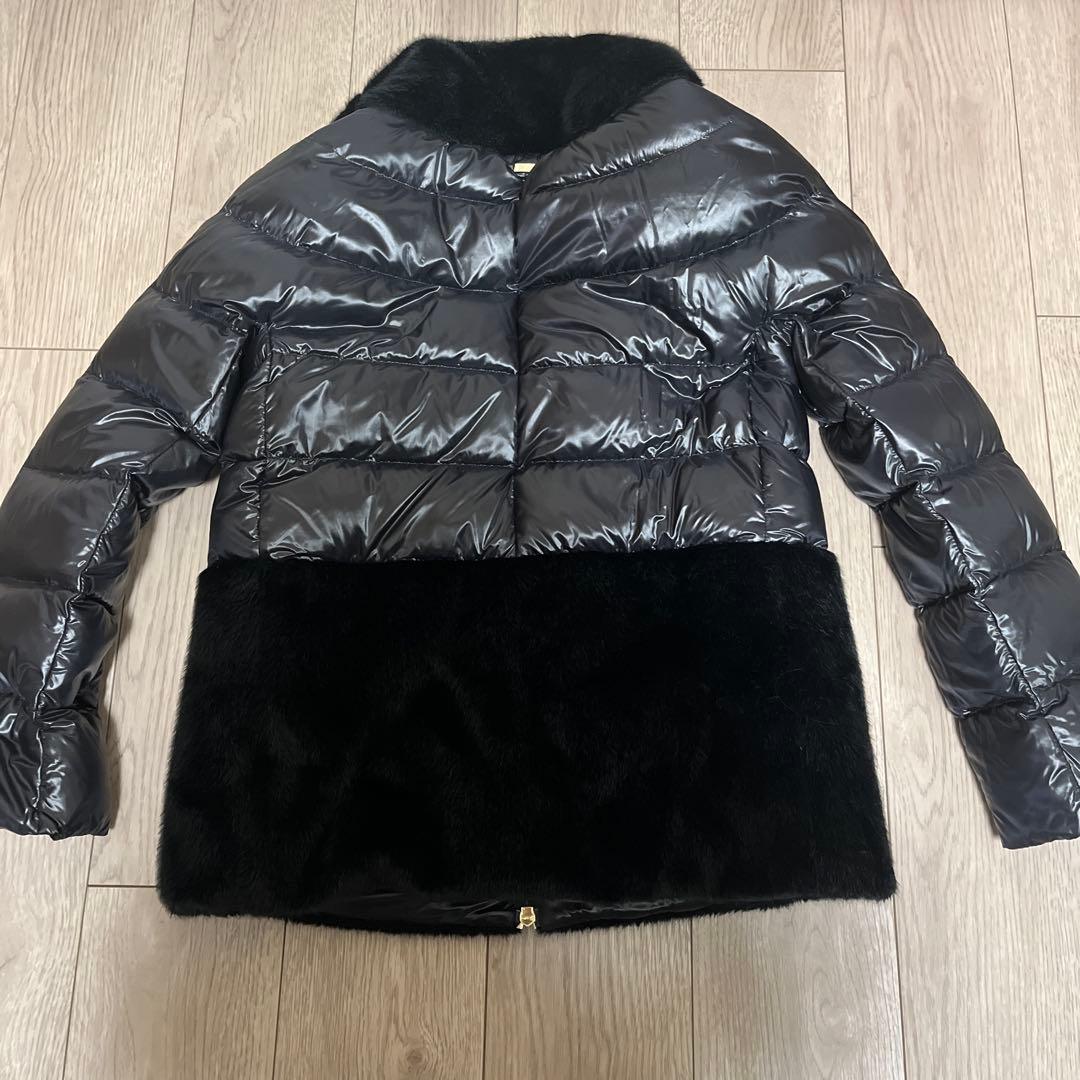 美品✴︎ヘルノ　ダウン　ケープ　黒