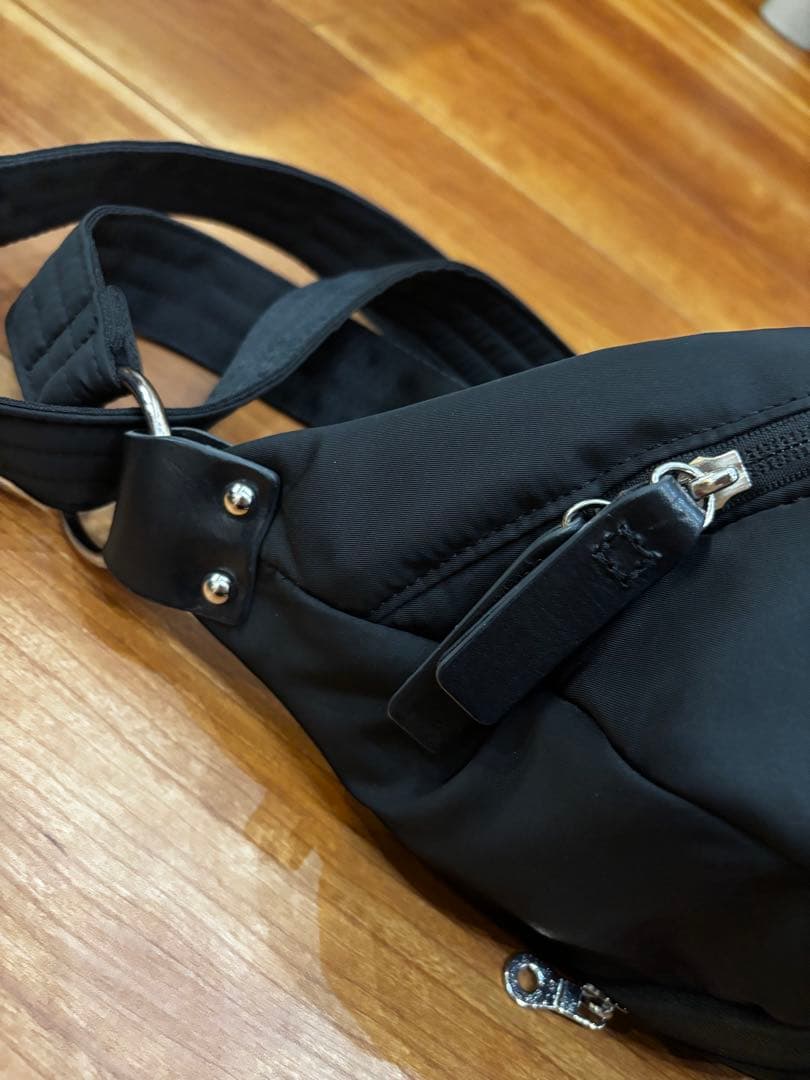 N/ORN Máni ノルンマーニ　抱っこバッグ　ヒップシート