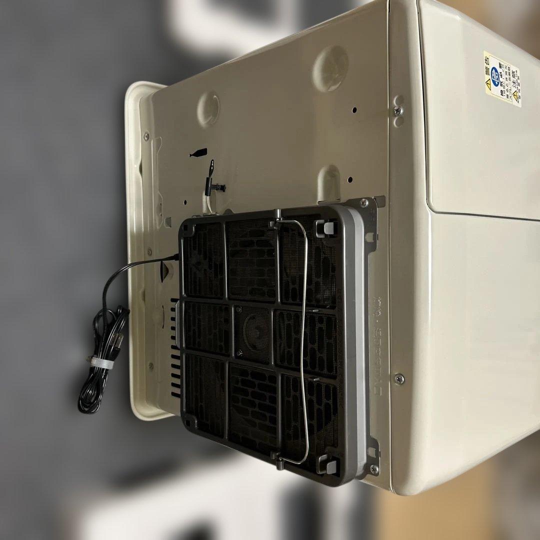 ダイニチ　灯油ストーブ