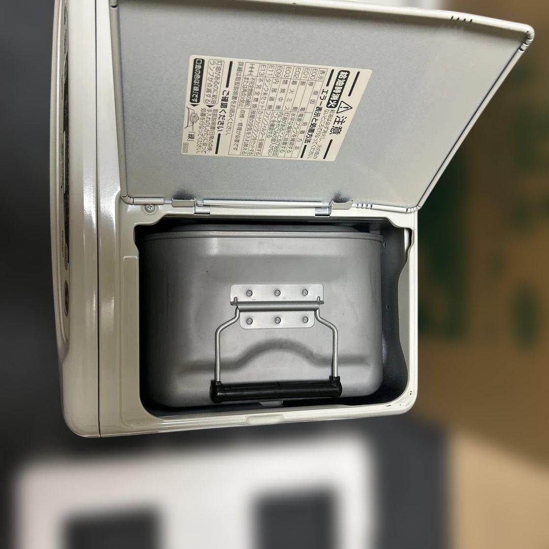 ダイニチ　灯油ストーブ