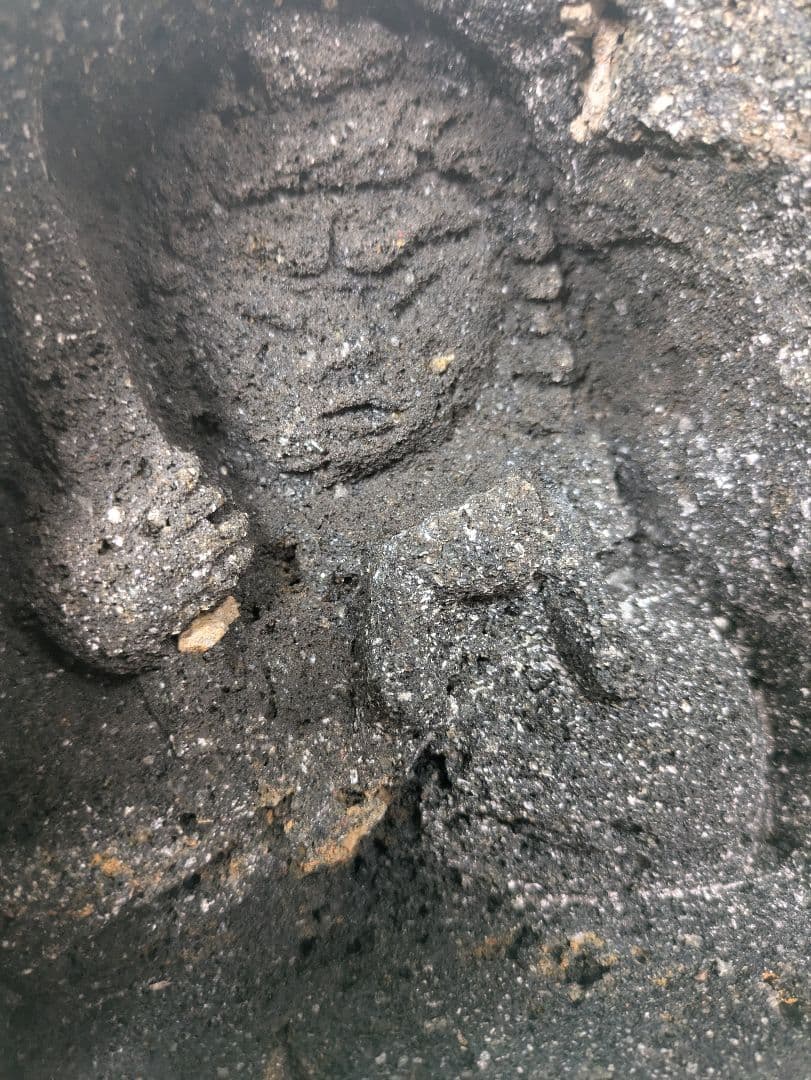 熔岩石仏、不動明王、熔岩不動明王、倉田辰彦作