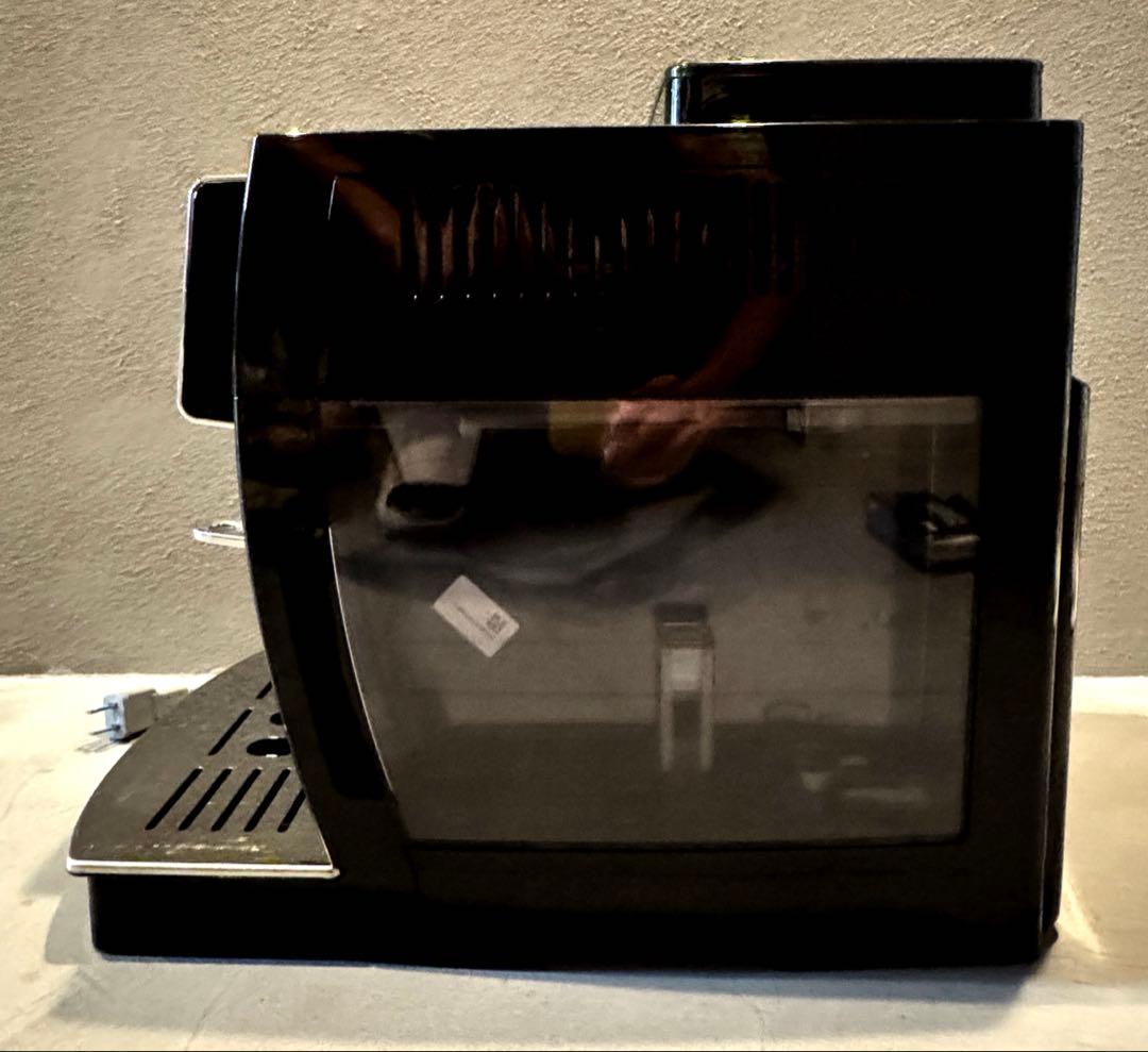 デロンギ マグニフィカS コンパクト全自動コーヒーマシンECAM23120BN