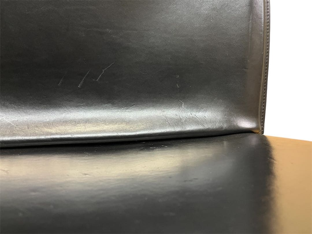 イタリア Enrico Pellizzoni レザーチェア 2脚