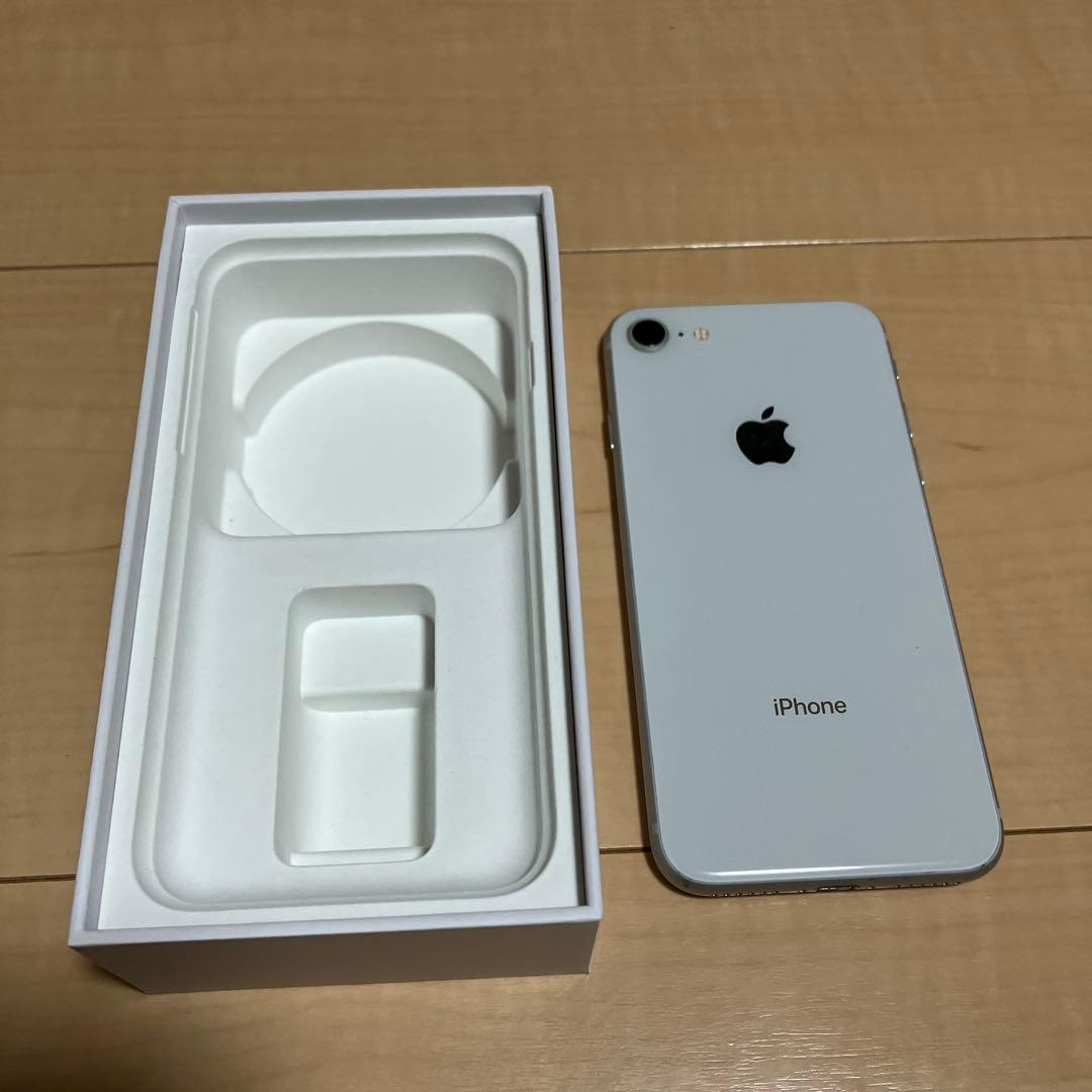 ［B］スマホ iPhone 8