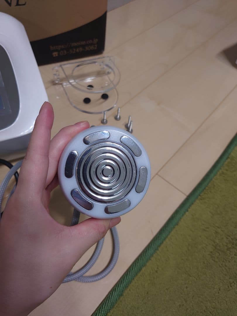 CAVI-R ONE+ キャビテーション ラジオ波 LED フェイシャル　モイセ