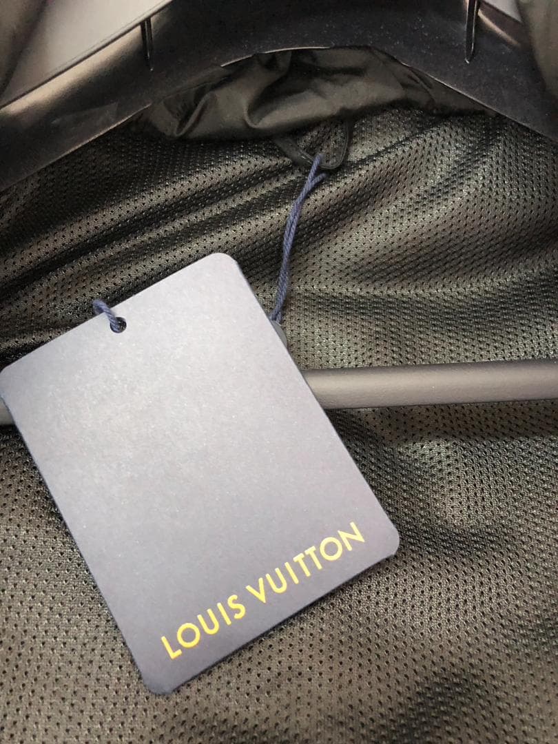 試着のみ ルイヴィトン ハイブリッドジップテクニカルコットンフーディ I0000