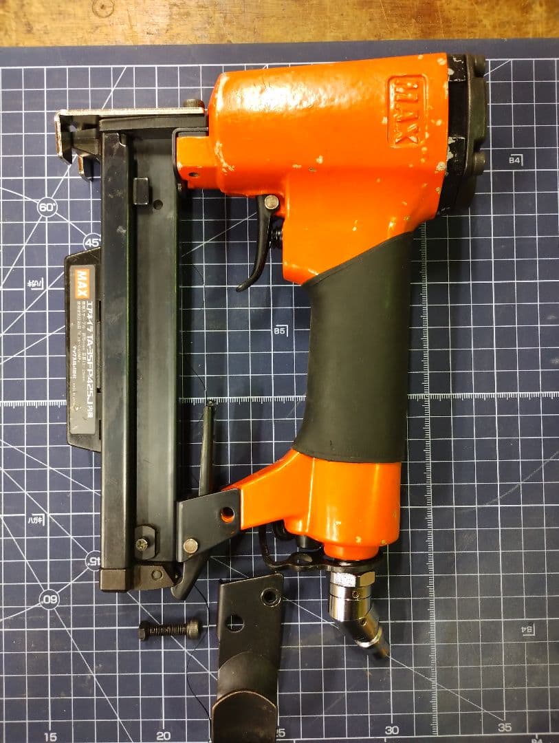 MAX  マックス エアネイラ TA-35FP/425J内装