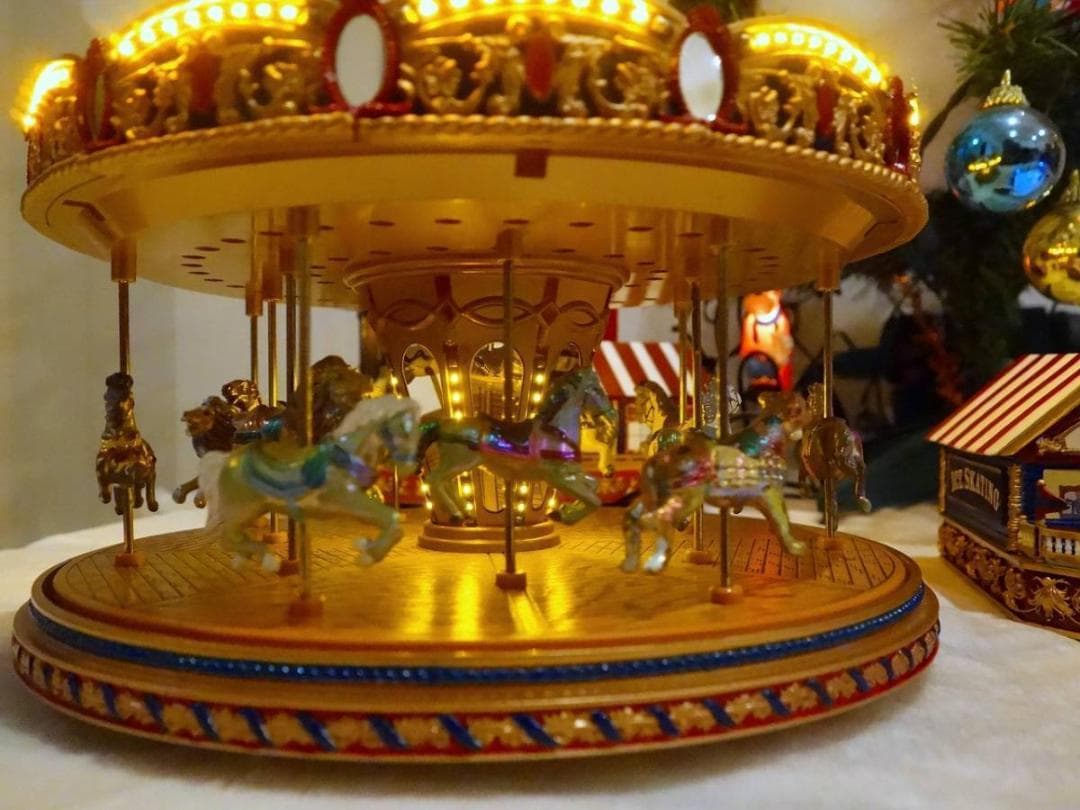 爆レア★ミスタークリスマス メリーゴーランド型オルゴール ゴールドラベル