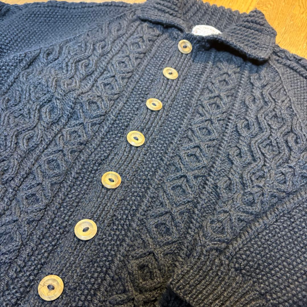 値下げ INVERALLAN グレーネイビー ケーブルニットセーター メンズML