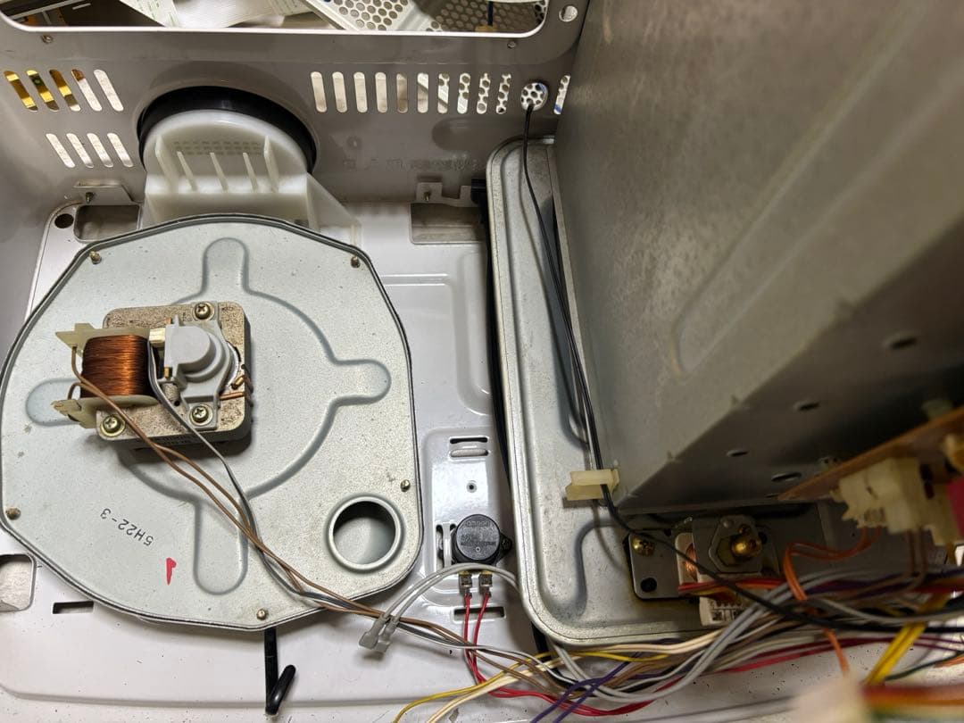 プロフ必読！送料込！気化筒新品交換済み！コロナ4.6kw石油ファンヒーター