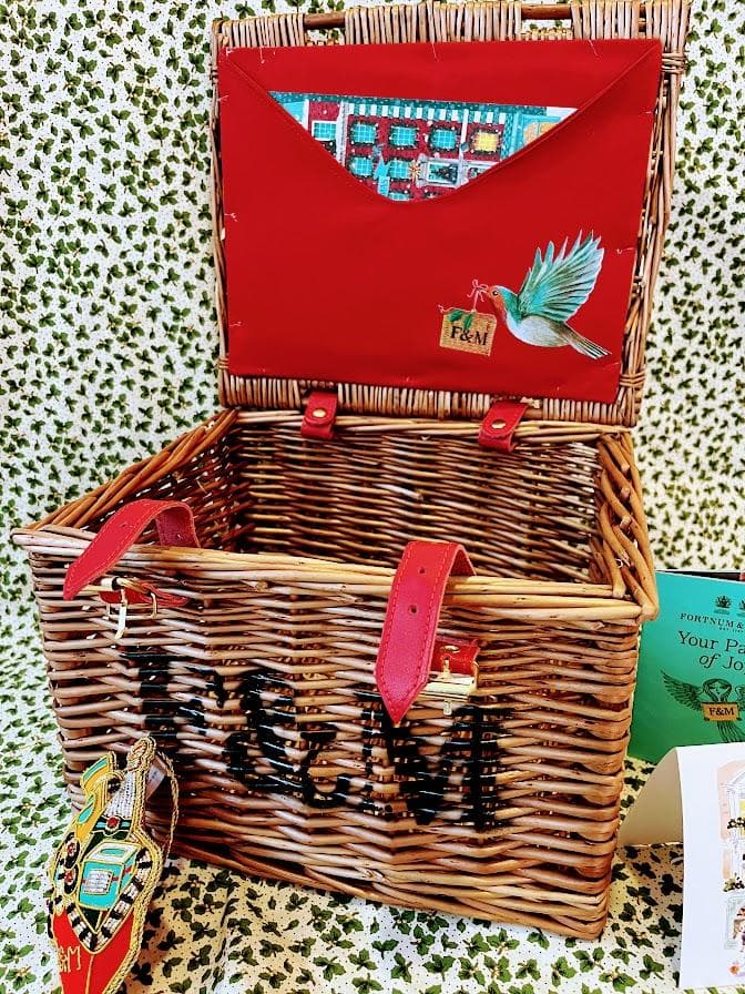 A*A様 【可愛すぎ…超レア】新作「サンタさんからの手紙ハンパー・バスケット」フ