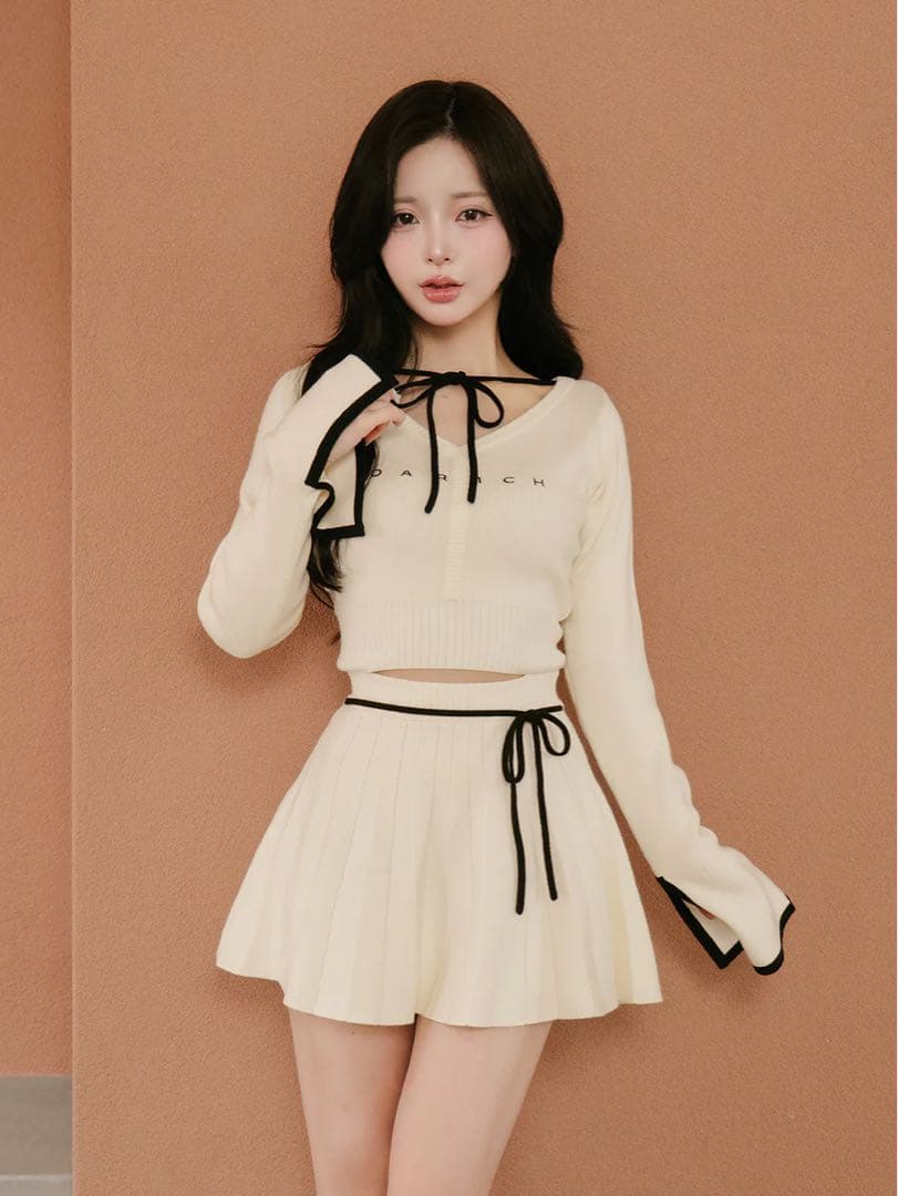 新品タグ付 ウエストオープンリボンデザインニットミニワンピース ダーリッチ F