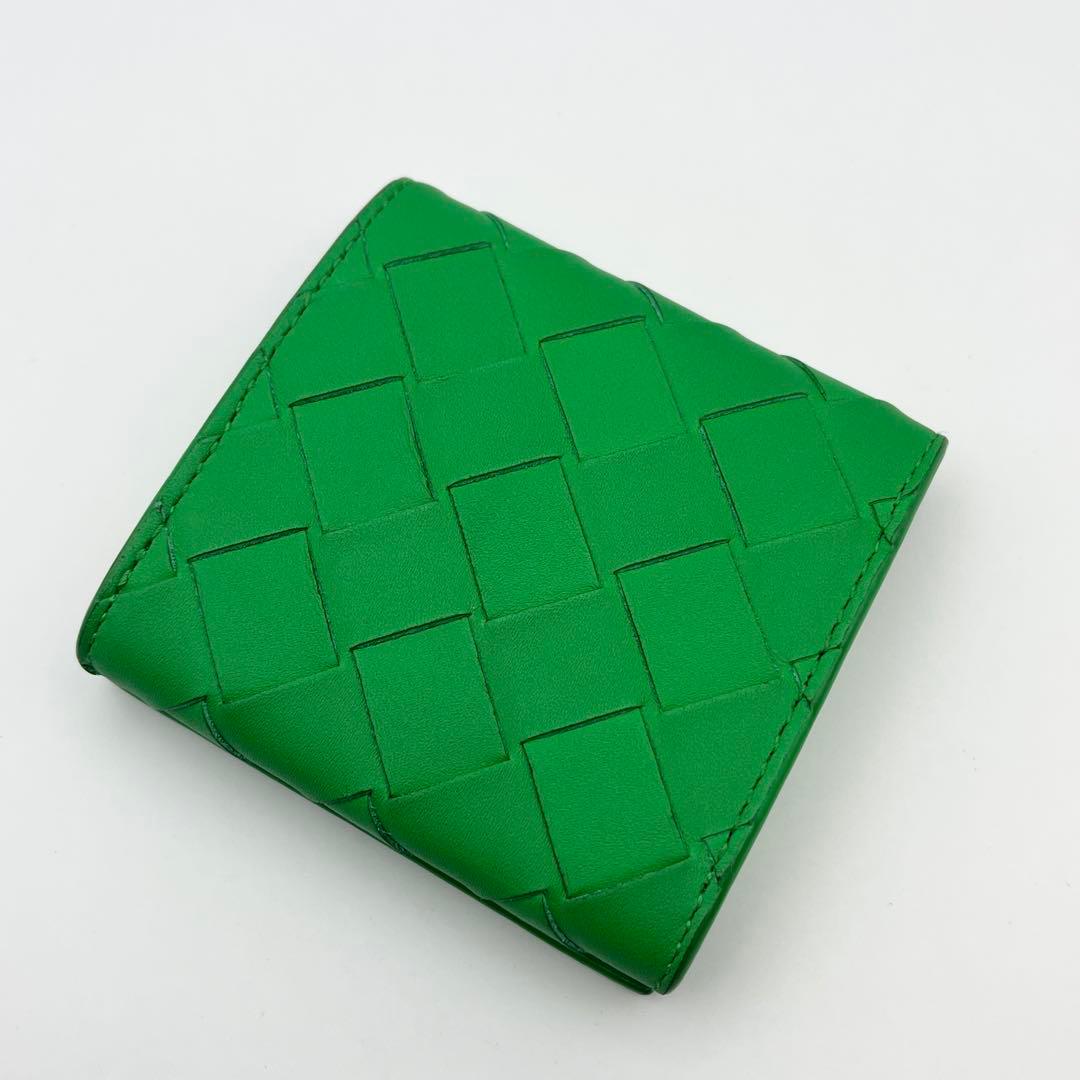 ボッテガヴェネタ　イントレチャート　ケース　折りたたみ　レザー　グリーン