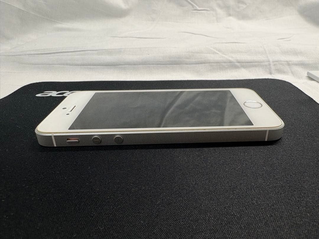 【美品/SIMフリー】iPhone SE 第1世代 Silver 64GB