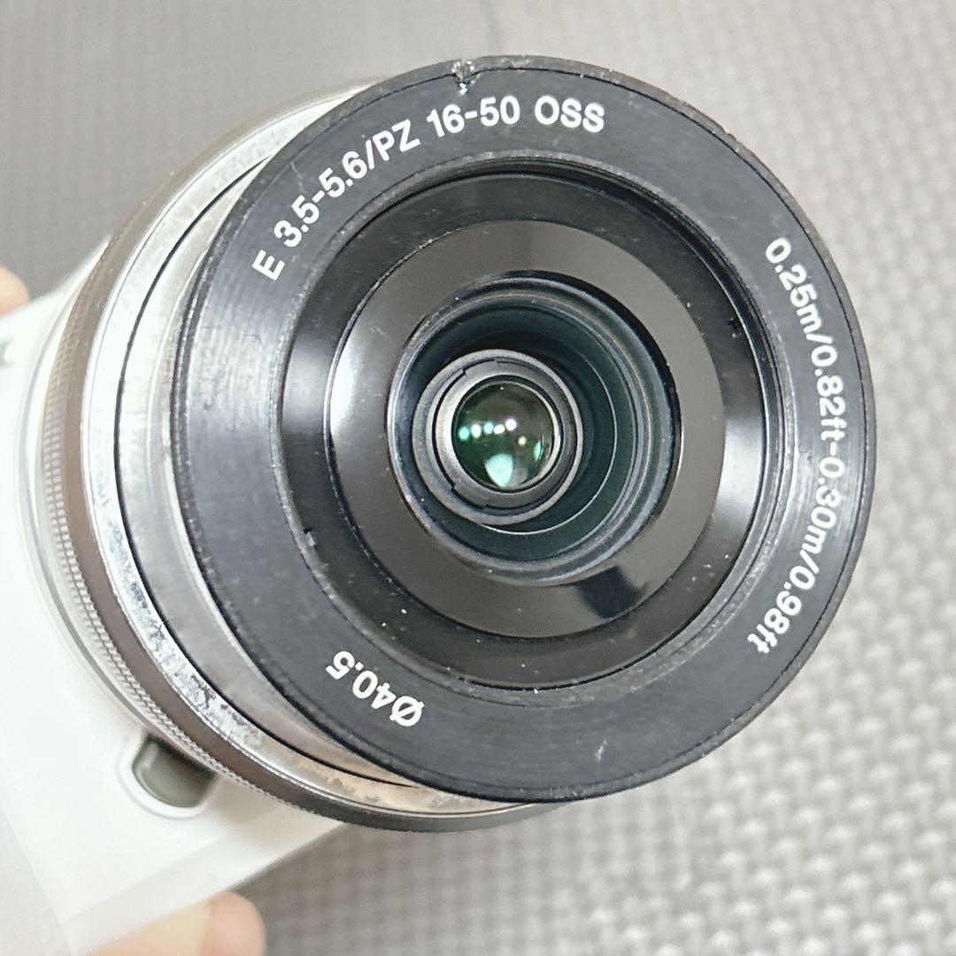 SONY α5100ミラーレス一眼　カメラパワーズームレンズ