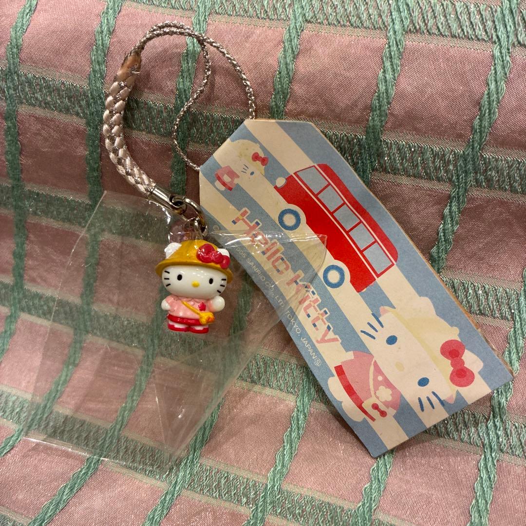 ご当地キティ 幼稚園 根付 2005年製 ハローキティ