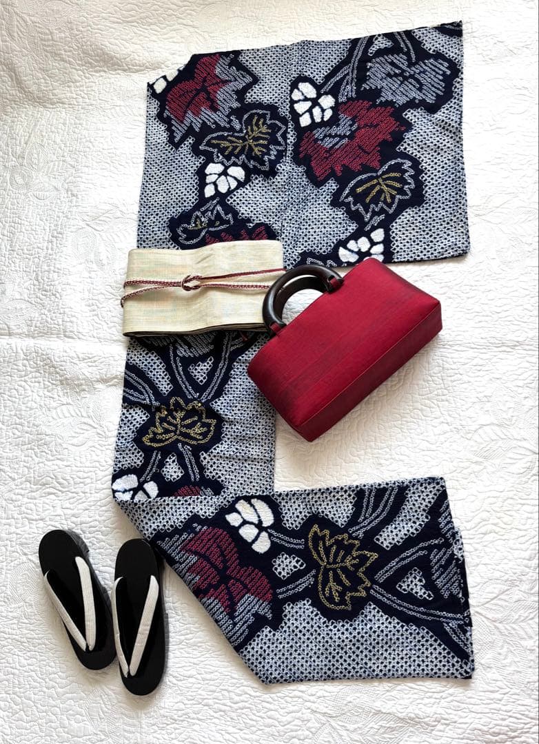 粋な大人の浴衣 高身長の方にも ◆ 有松絞り 枝葉文 華やかさのある良柄 逸品