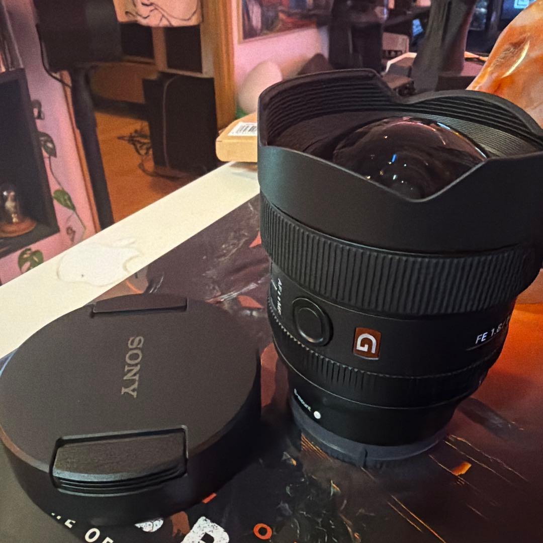 SONY FE 1.8/14 GM レンズ