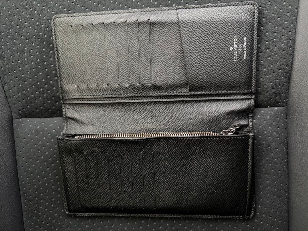 Louis Vuitton モノグラムエクリプス ポルトフォイユブラザ