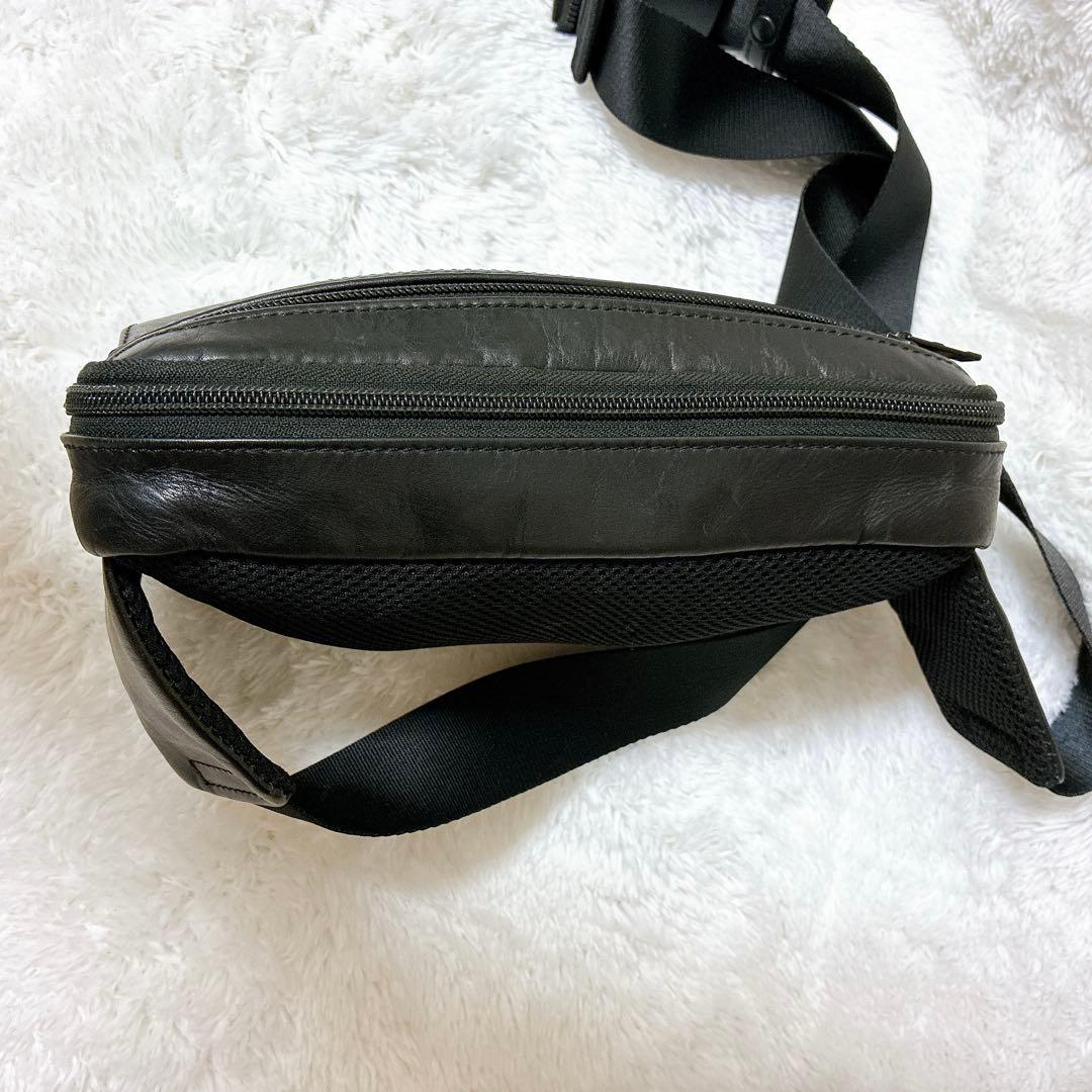 美品 PORTER アメイズ ブラック ボディバッグ メンズ 斜めがけ