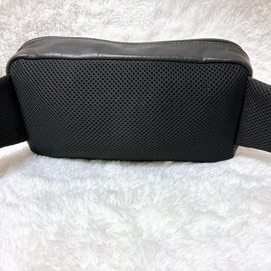 美品 PORTER アメイズ ブラック ボディバッグ メンズ 斜めがけ