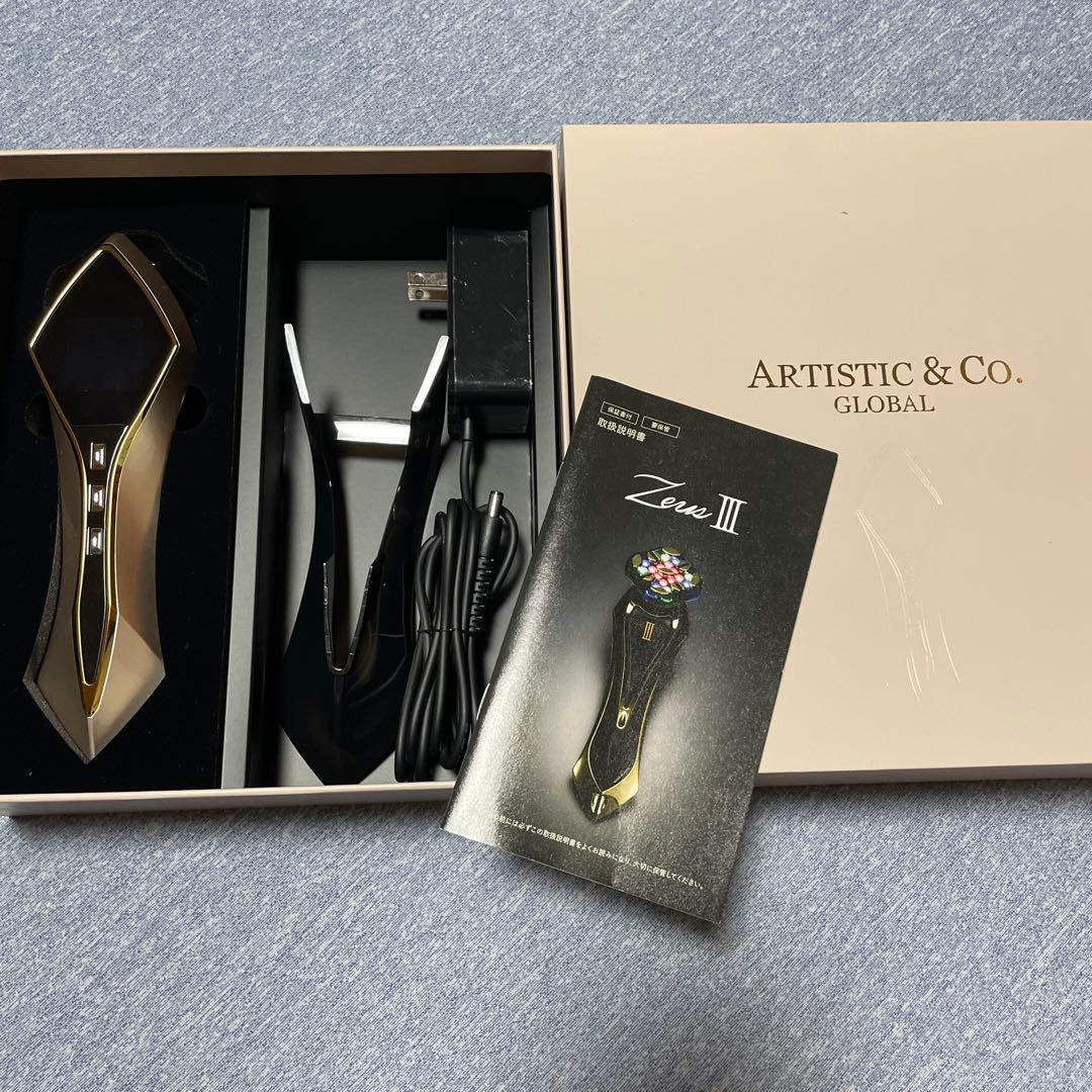 ARTISTIC&CO. ZeusⅢ -ゼウスⅢ /美顔器/アリーヴォ