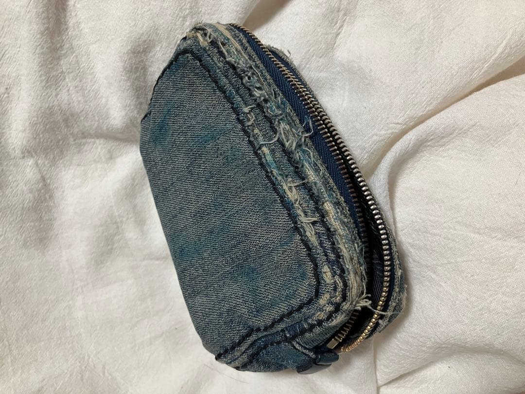 プラダ　PRADA デニム　ポーチ　青　ダメージジーンズ