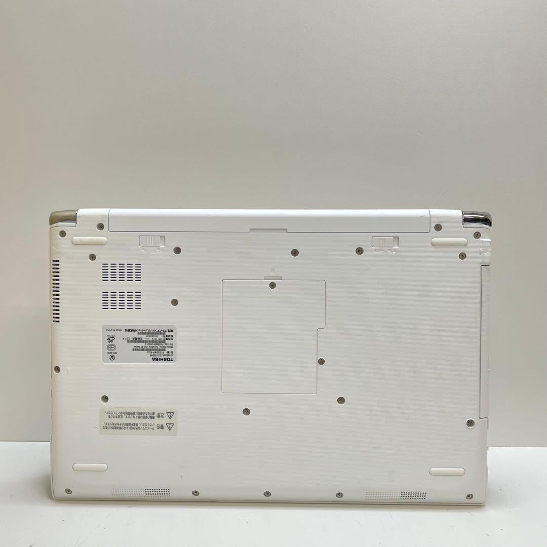 #033 東芝 Dynabook EX/56DW i3-7100U 8GB