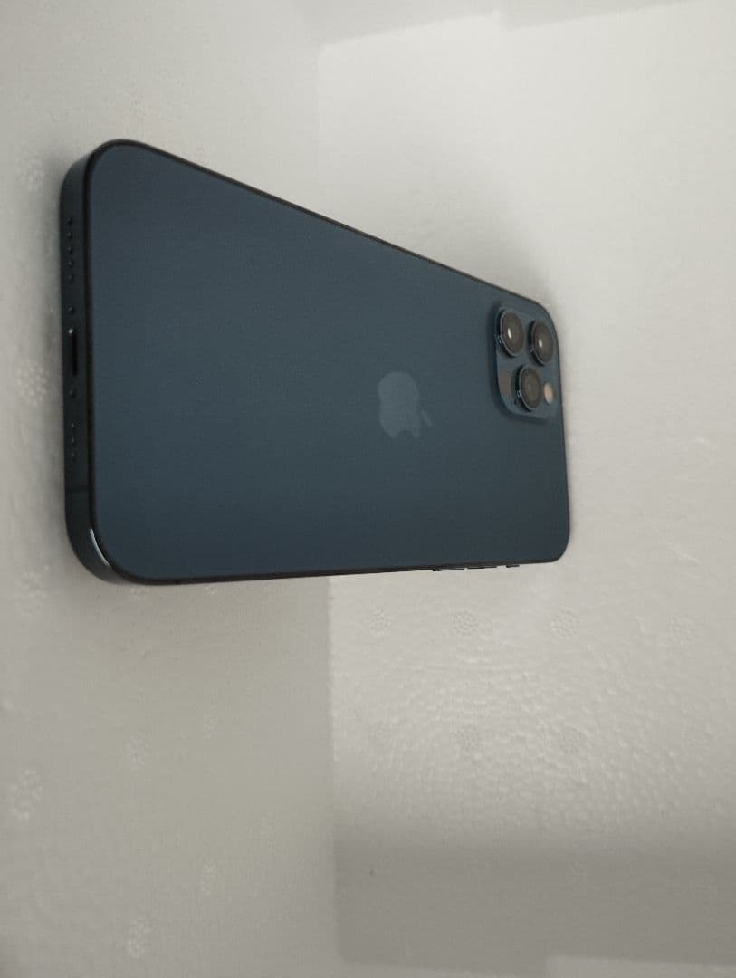 iPhone 12 Pro 128GB　海外版 物理sim2枚 simフリー