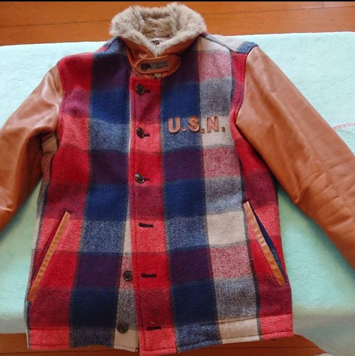 AVIREX アビレックス 牛革チェック柄ジャケット Mサイズ