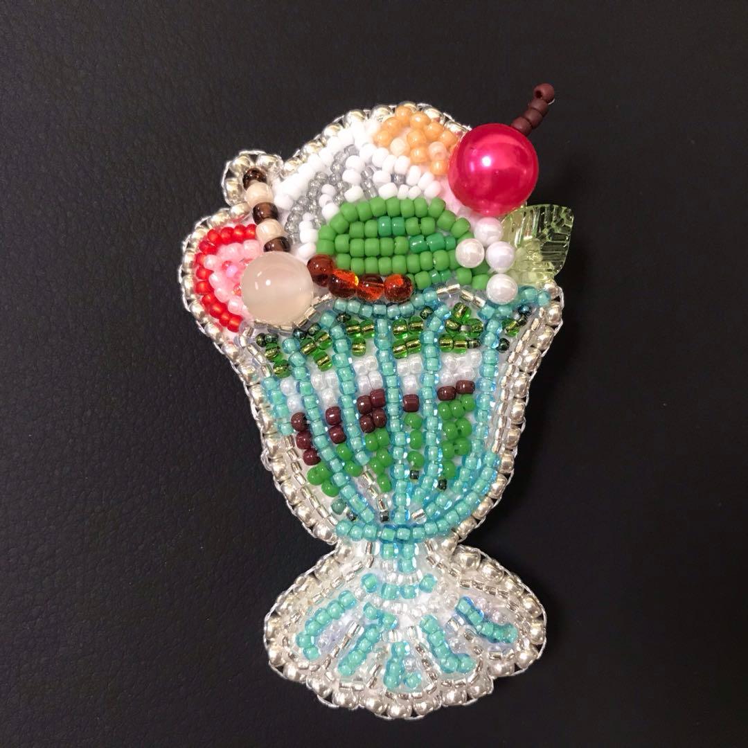 ririan 様おまとめ5点　ハチドリ、蓄音機、抹茶パフェ、くまさん