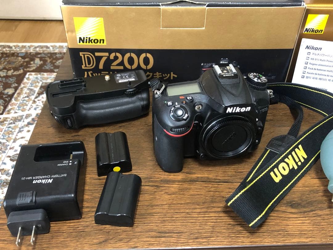 Nikon D7200  カメラレンズ2種付き