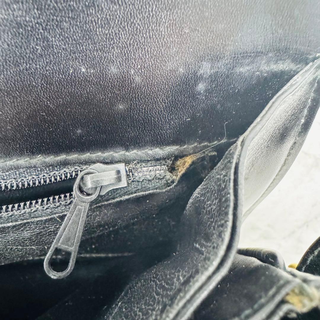 ✨CELINE✨セリーヌ✨馬車金具✨レザー✨ショルダーバッグ✨