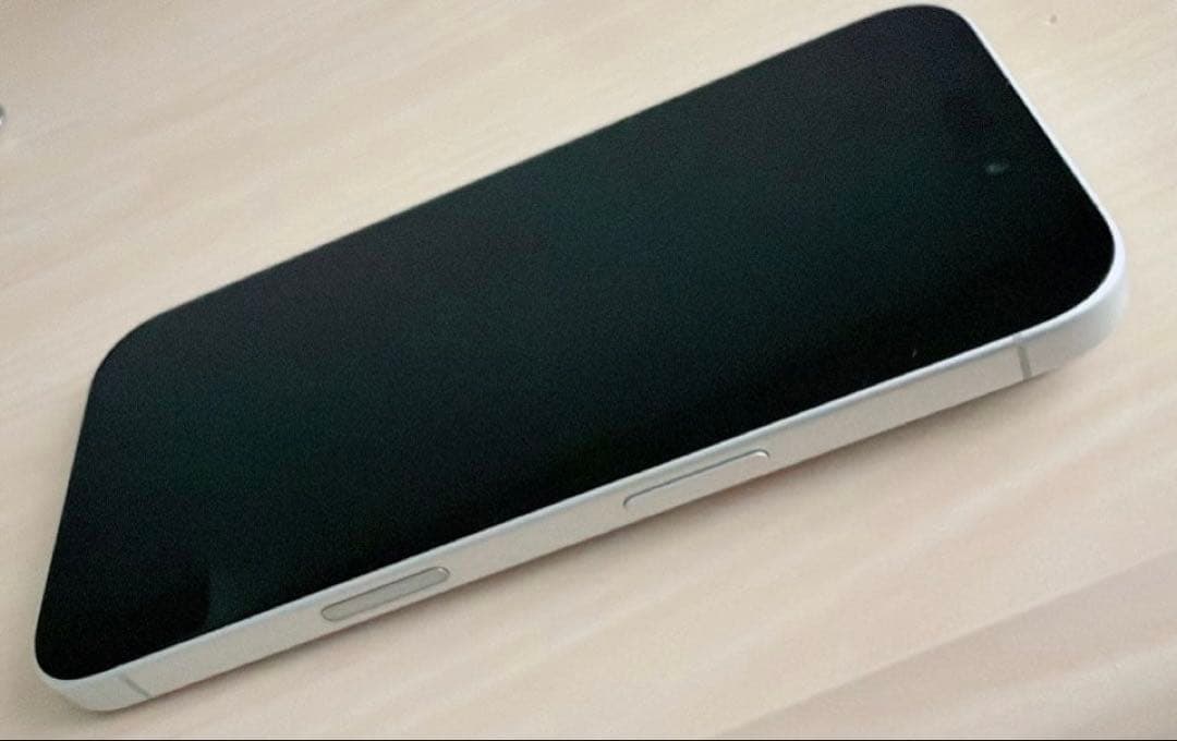 【美品】iPhone16 本体 512GB 未使用フィルム付き