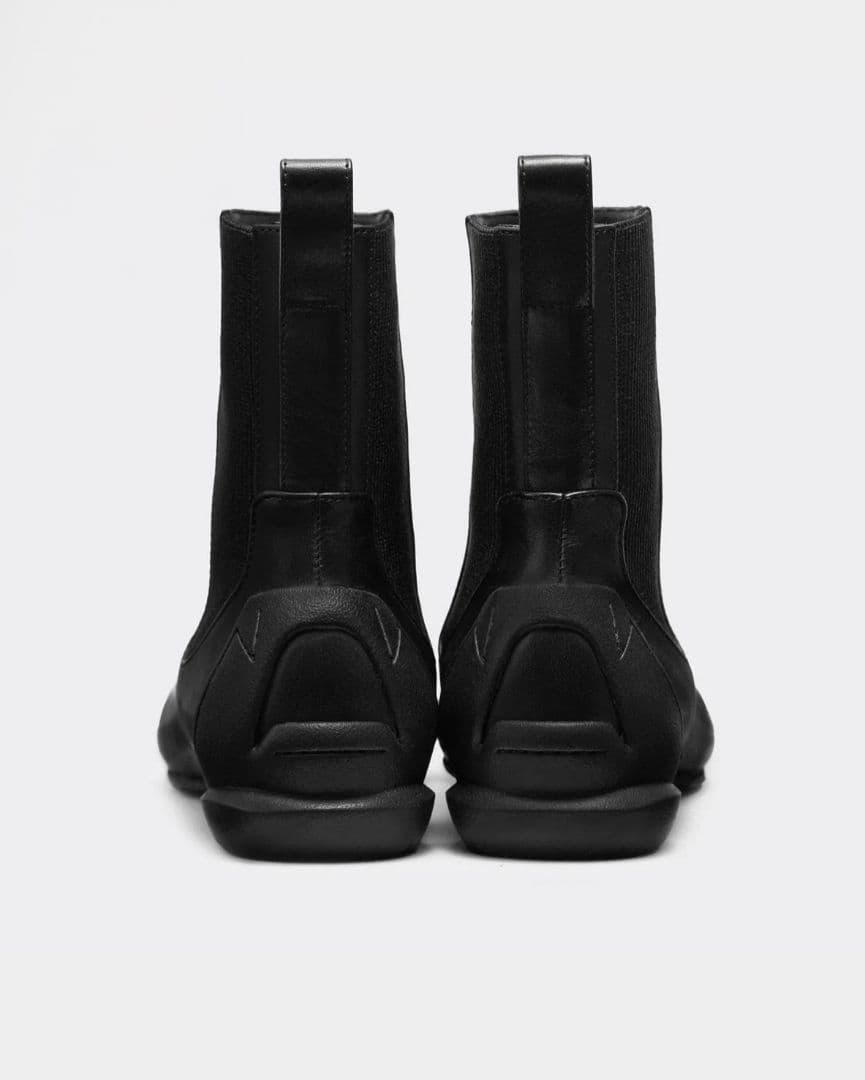 即発送可美品シーセイチゼルトゥアンクルブーツ23.5黒ブラックシセイSHISEI