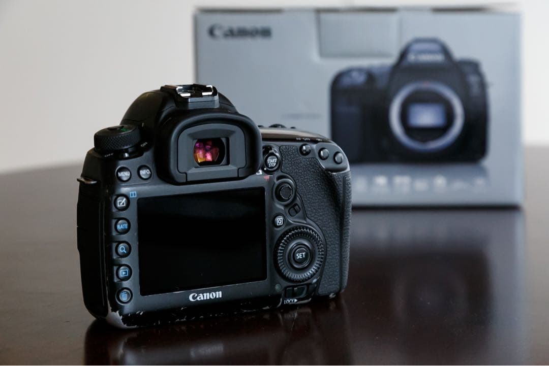 【最終値下げ】早いもの勝ち！Canon EOS 5D Mark4 ボディ
