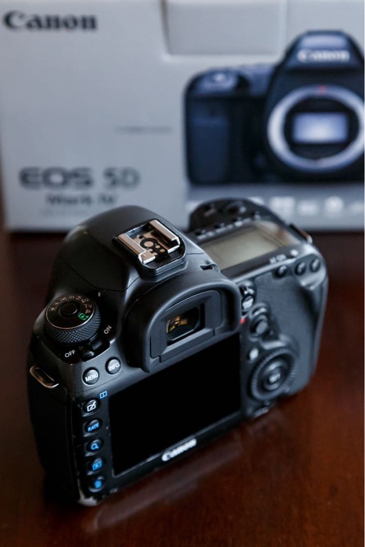 【最終値下げ】早いもの勝ち！Canon EOS 5D Mark4 ボディ